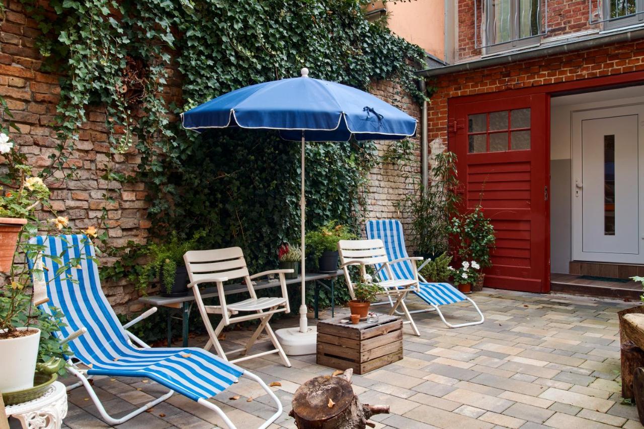 Beautiful And Cozy Remise For Up To 6 Guests Appartement Berlijn Buitenkant foto