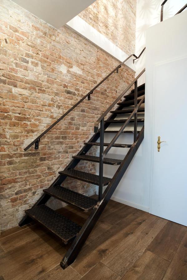Beautiful And Cozy Remise For Up To 6 Guests Appartement Berlijn Buitenkant foto