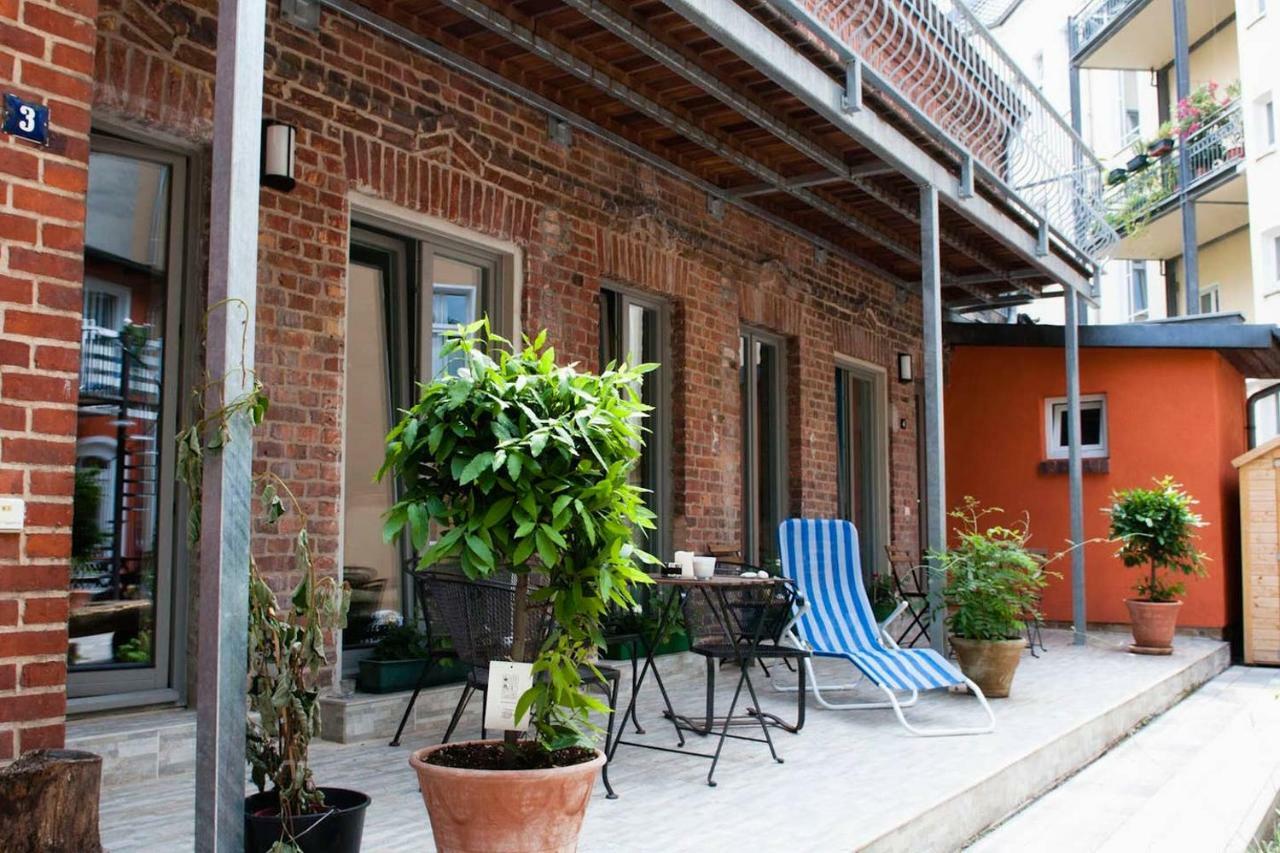 Beautiful And Cozy Remise For Up To 6 Guests Appartement Berlijn Buitenkant foto